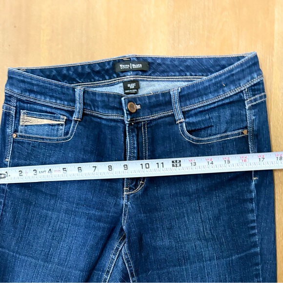 White House Black Market Indigo Wide Leg Jeans - Picture 5 of 13